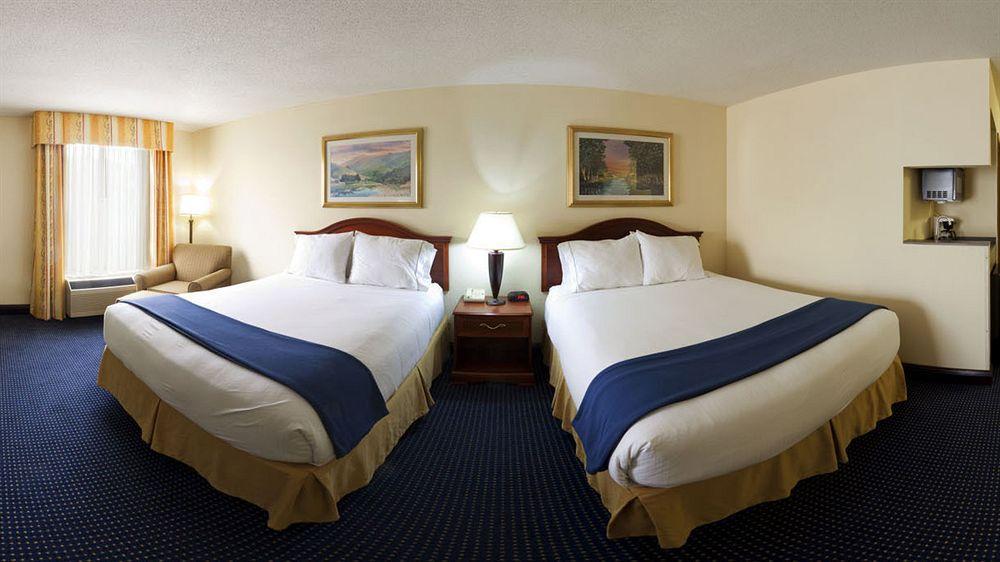 Holiday Inn Express & Suites Atlanta Perimeter Mall Hotel By Ihg Sandy Springs Extérieur photo