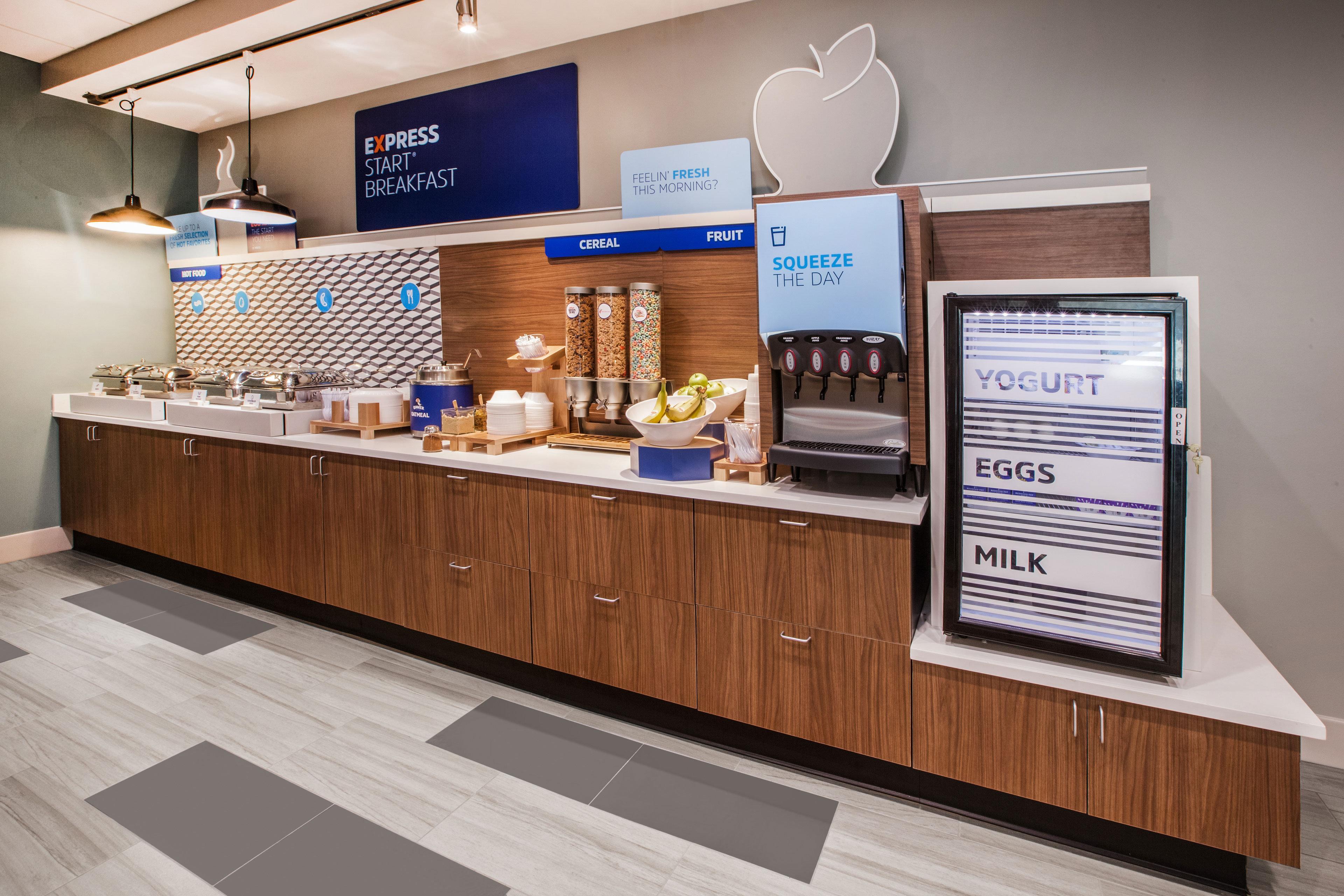 Holiday Inn Express & Suites Atlanta Perimeter Mall Hotel By Ihg Sandy Springs Extérieur photo