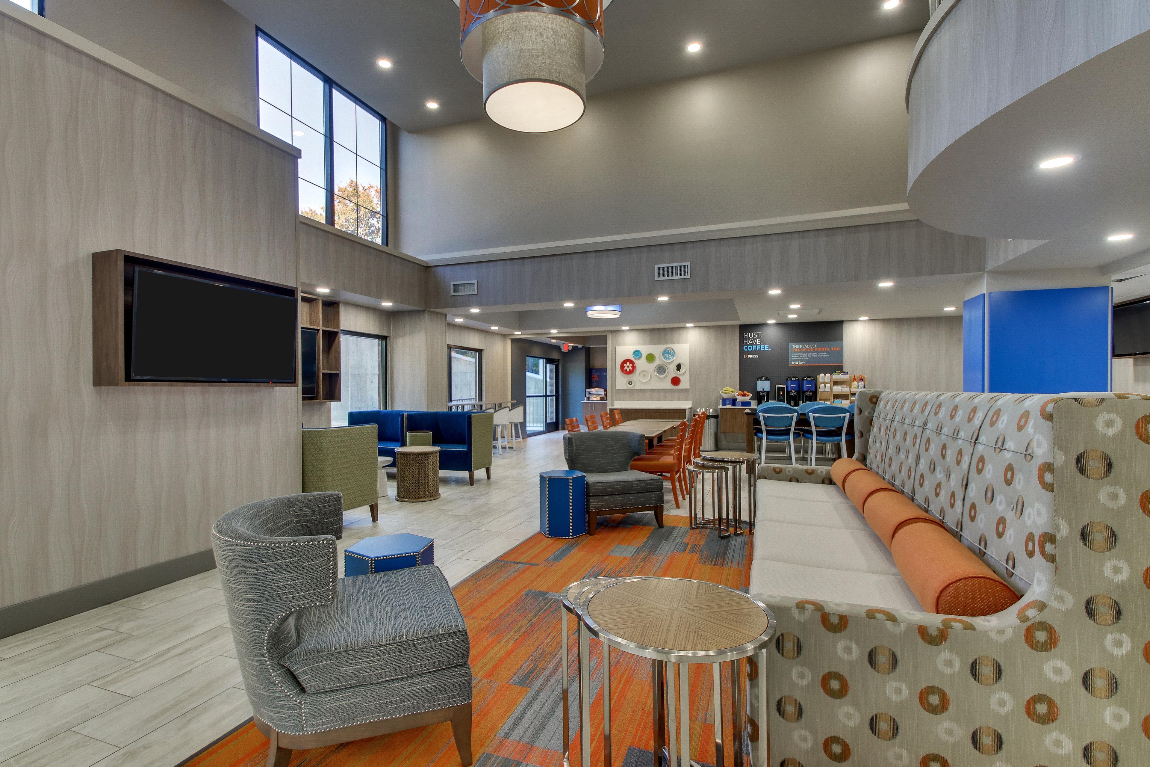 Holiday Inn Express & Suites Atlanta Perimeter Mall Hotel By Ihg Sandy Springs Extérieur photo
