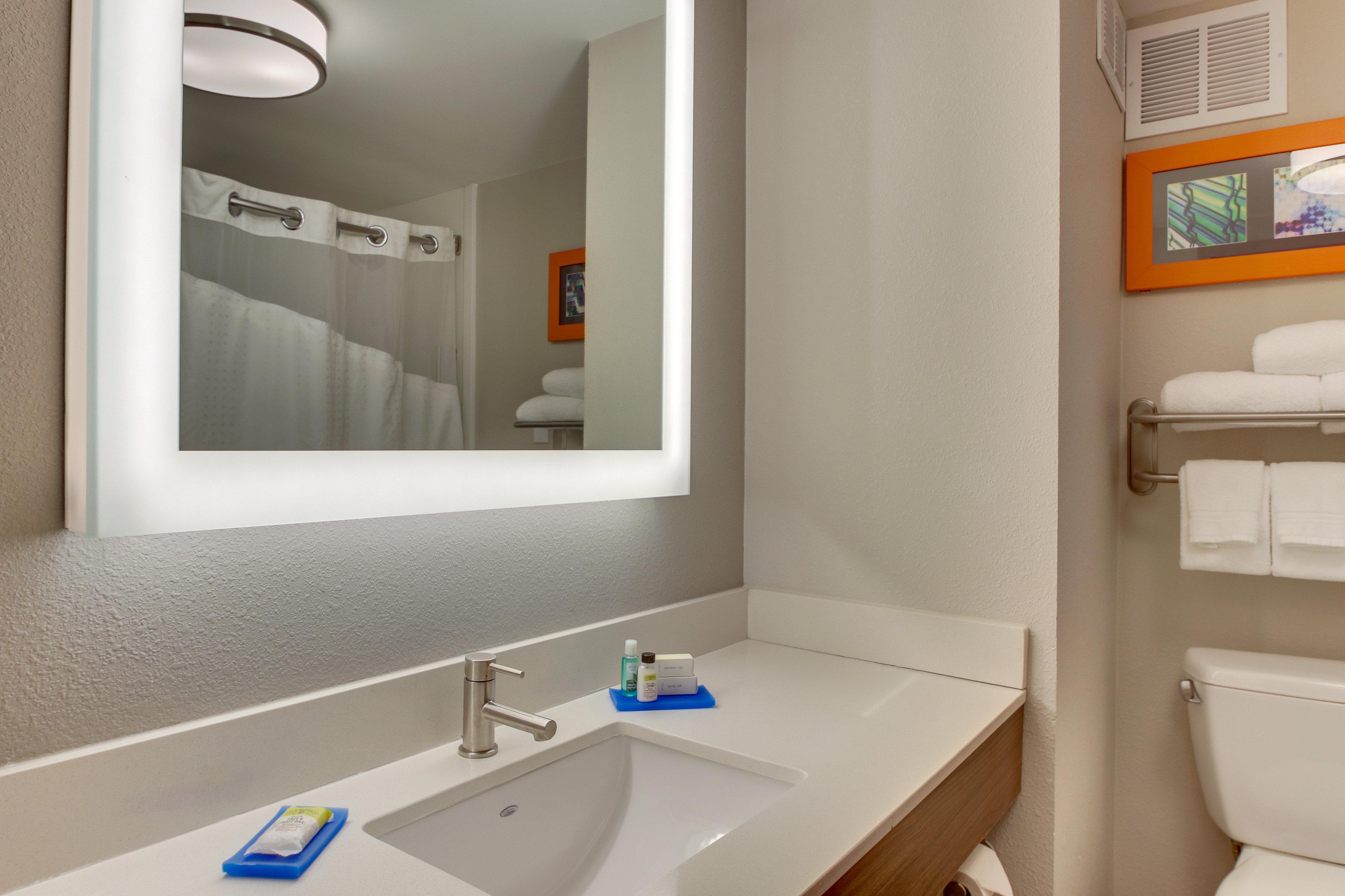 Holiday Inn Express & Suites Atlanta Perimeter Mall Hotel By Ihg Sandy Springs Extérieur photo