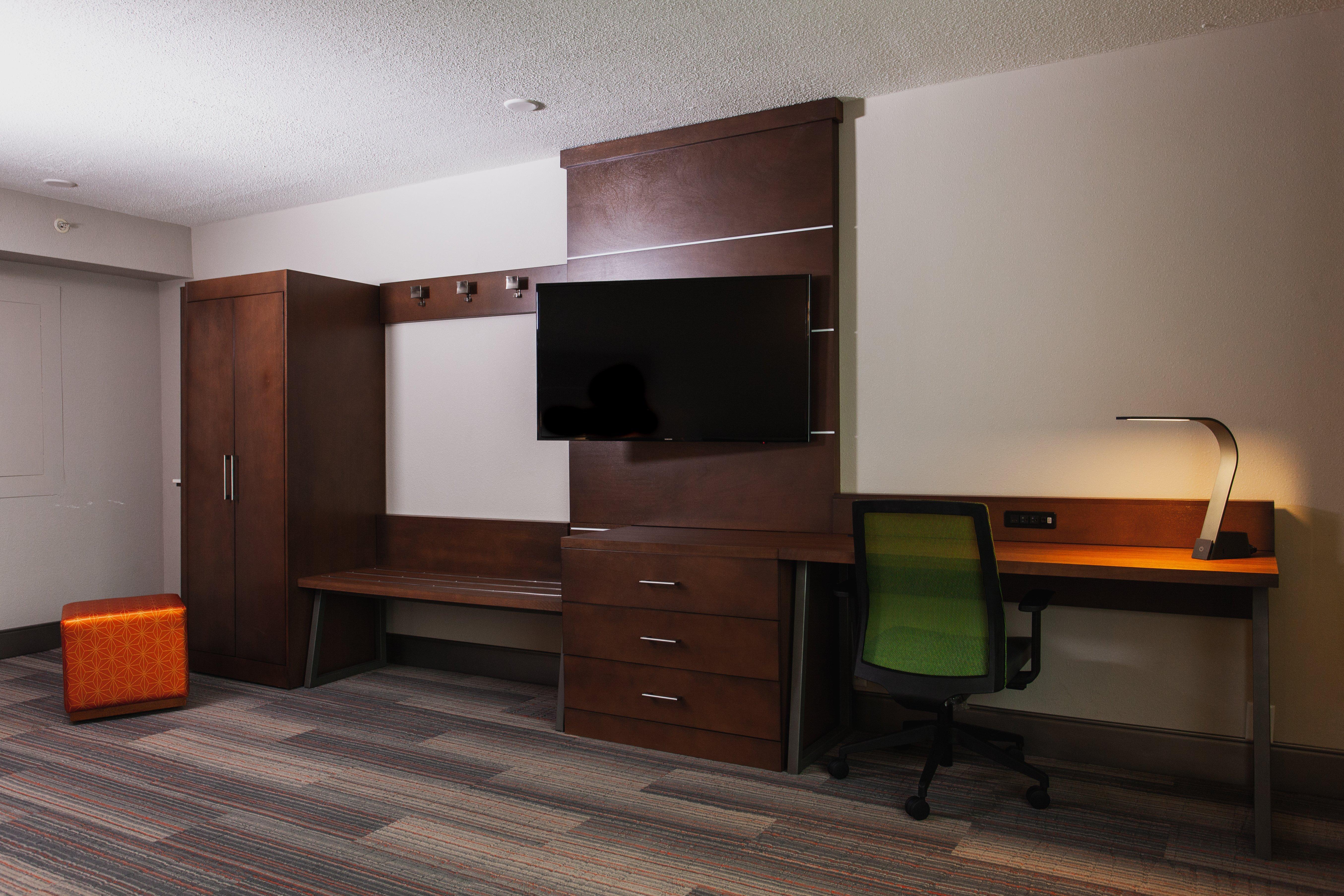 Holiday Inn Express & Suites Atlanta Perimeter Mall Hotel By Ihg Sandy Springs Extérieur photo