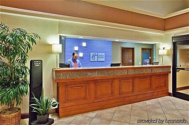 Holiday Inn Express & Suites Atlanta Perimeter Mall Hotel By Ihg Sandy Springs Intérieur photo